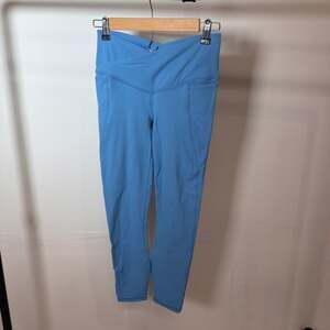 Fabletics Oasis High-Waisted PureLuxe V-Front Crossbar Leggings with Pockets